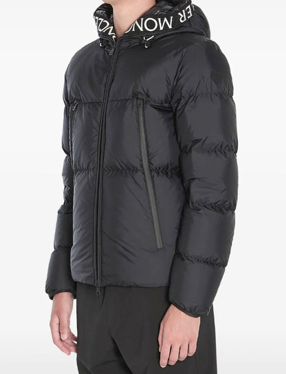 GIUBBINO MONCLER UOMO NERO SCRITTA SUL CAPPUCCIO